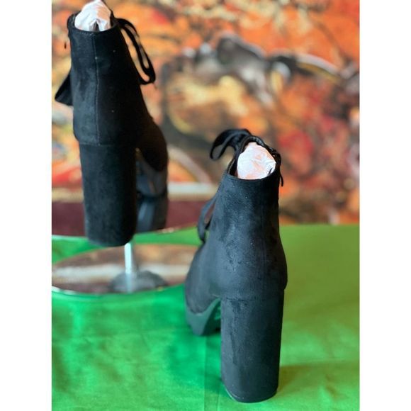 Adalina Black platform Women ankle bootie size 6 - Picture 3 of 4